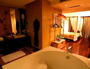 宁波养生会所的黄昏恋：当爱情遇上八十岁